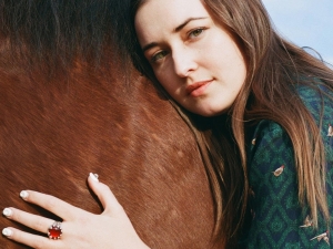 Una canción deliciosamente perfecta con el sello de la cantante Jess Williamson.