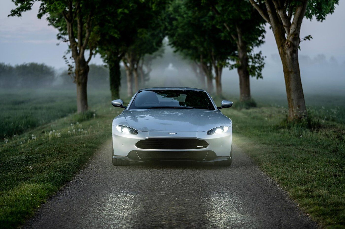 imagen 2 de Aston Martin Vantage by Revenant Automotive.