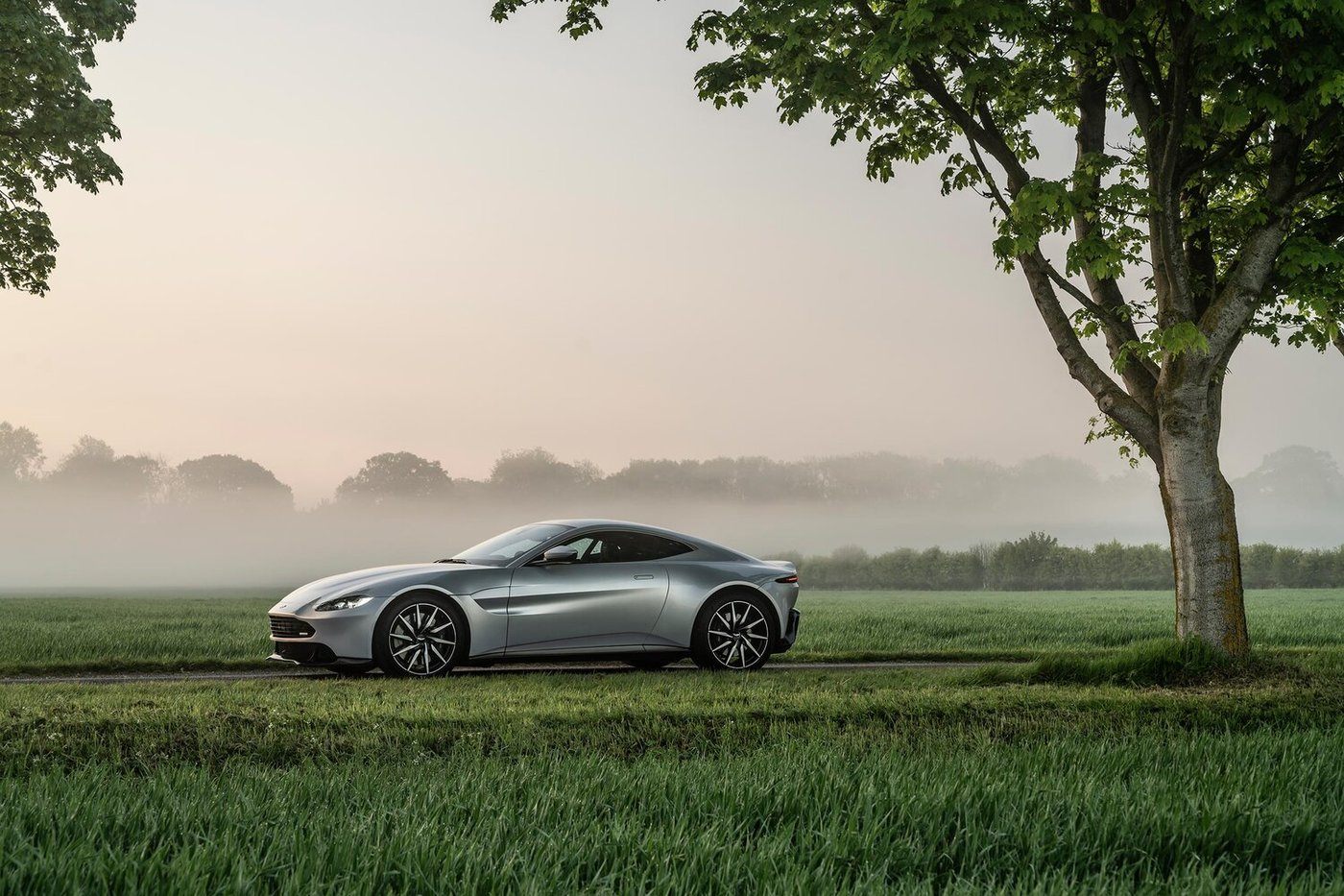 imagen 4 de Aston Martin Vantage by Revenant Automotive.