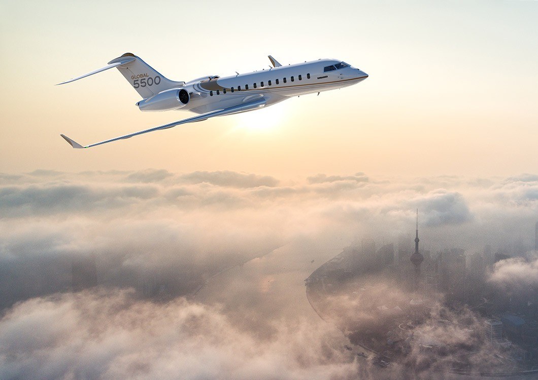imagen 4 de El primer jet Bombardier Global 5550 ya está en el aire.