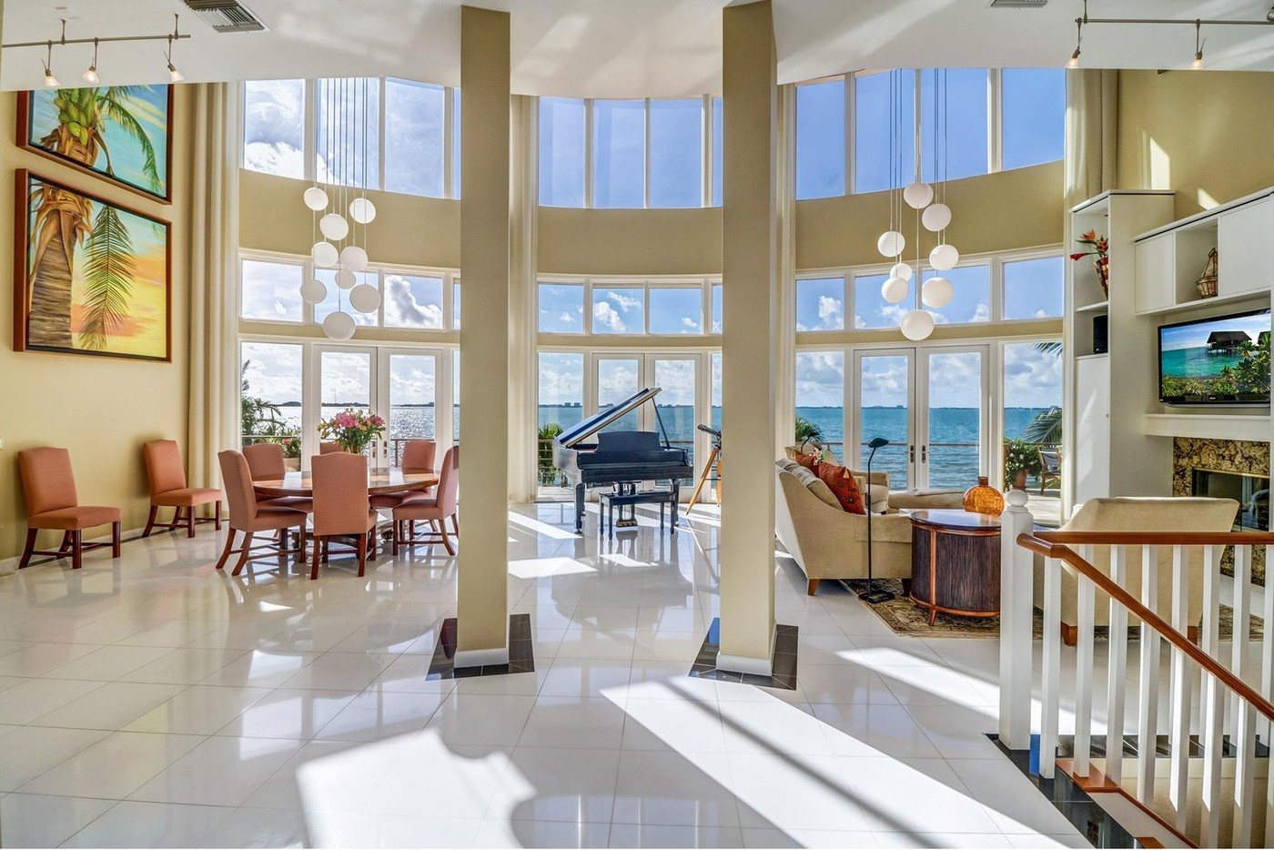 imagen 9 de La casa perfecta está en Sarasota Bay, península de Florida, y mira al Golfo de México.
