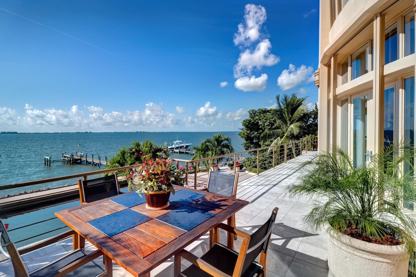imagen 23 de La casa perfecta está en Sarasota Bay, península de Florida, y mira al Golfo de México.