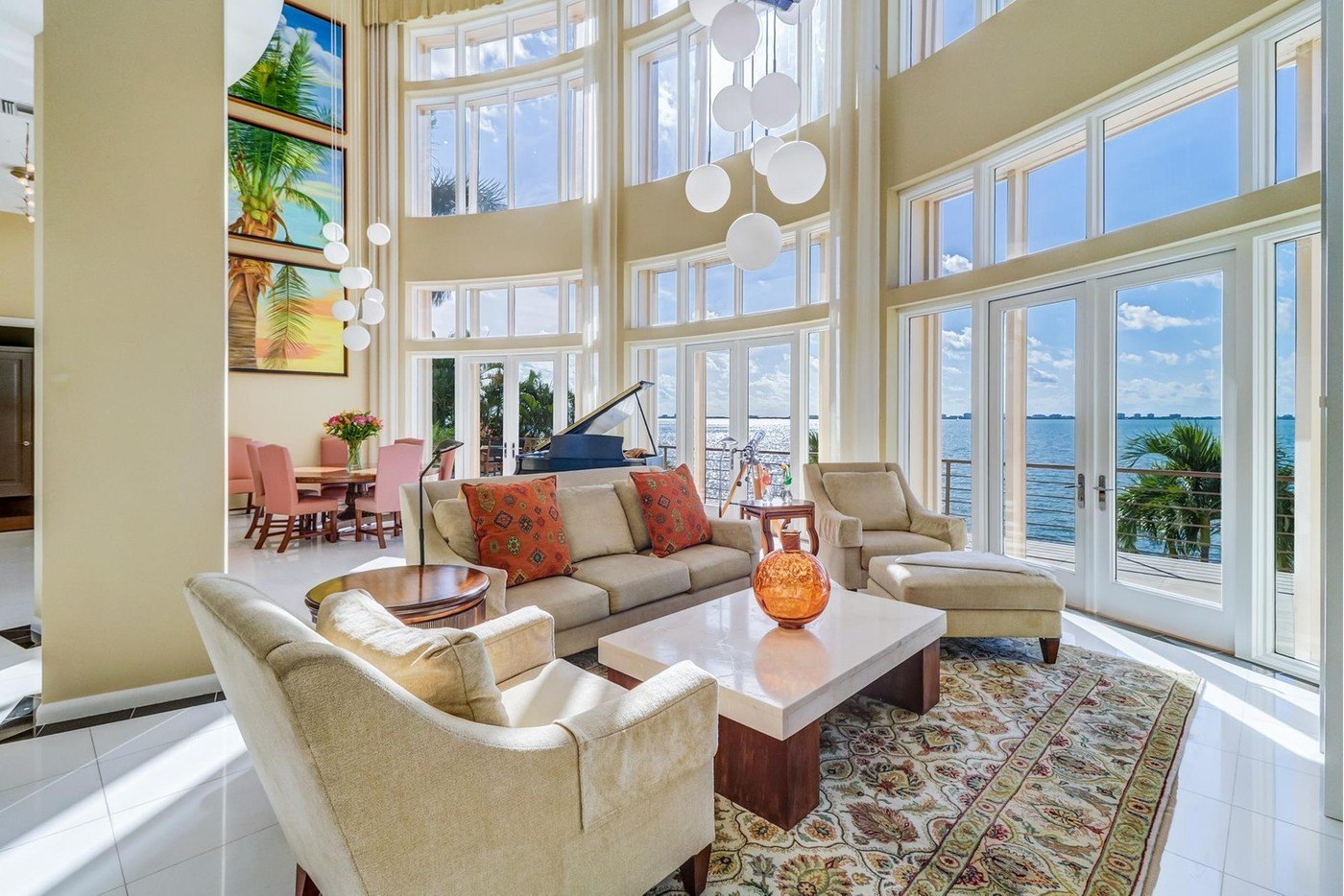 imagen 24 de La casa perfecta está en Sarasota Bay, península de Florida, y mira al Golfo de México.