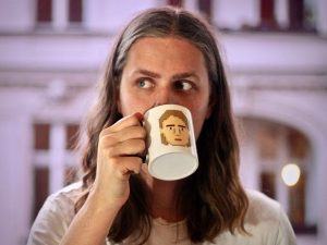 La suspensión del festival de Eurovisión no ha impedido el éxito de Daði Freyr.