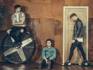 Lawson estrena un nuevo tema muy pop con reminiscencias a éxitos de la década de los 80.