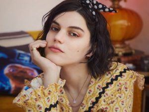 El nuevo vídeo de la cantante francesa Soko es ‘una’ de romanos.