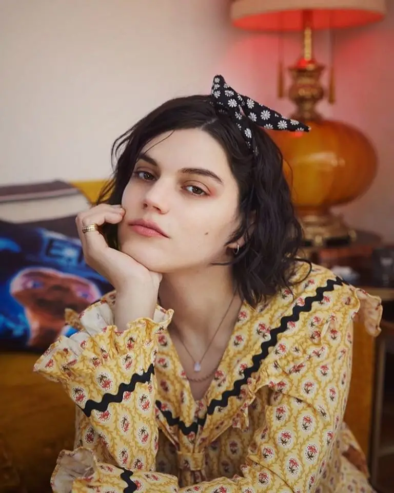 imagen 1 de El nuevo vídeo de la cantante francesa Soko es ‘una’ de romanos.