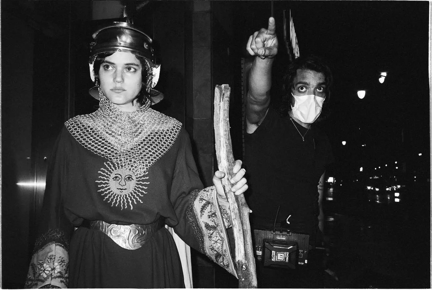 imagen 2 de El nuevo vídeo de la cantante francesa Soko es ‘una’ de romanos.