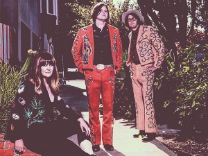 La banda de Los Angeles Nocona presenta su último vídeo grabado durante la cuarentena.