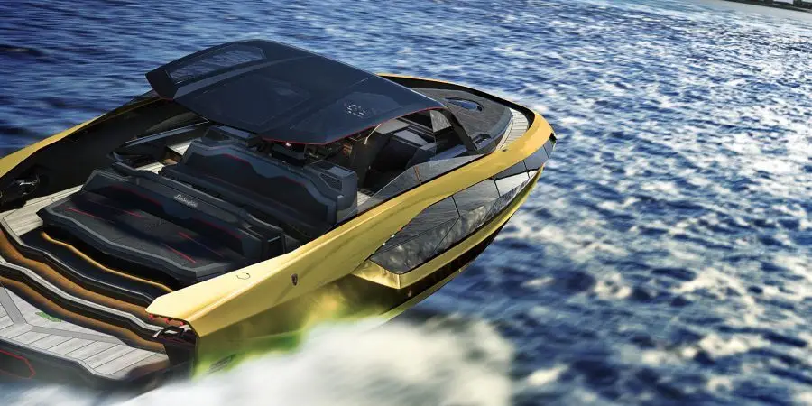 Lamborghini por tierra… y por mar.