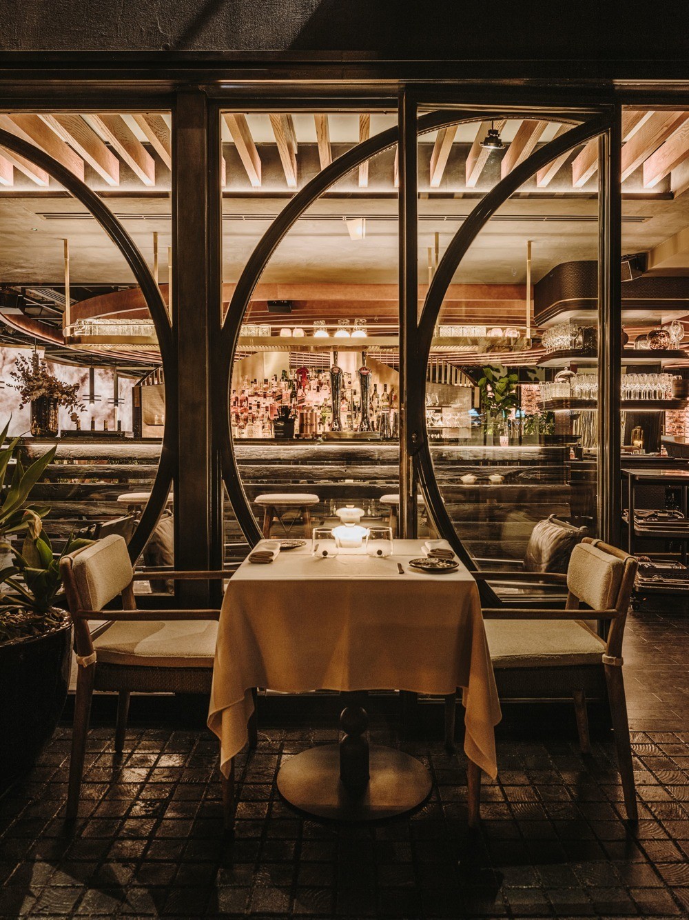 imagen 4 de Leña Marbella, un restaurante de interiorismo espectacular y carnes de escándalo.