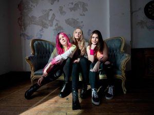 Llega una ola de energía y frescura juvenil de la mano de Not Ur Girlfrenz.