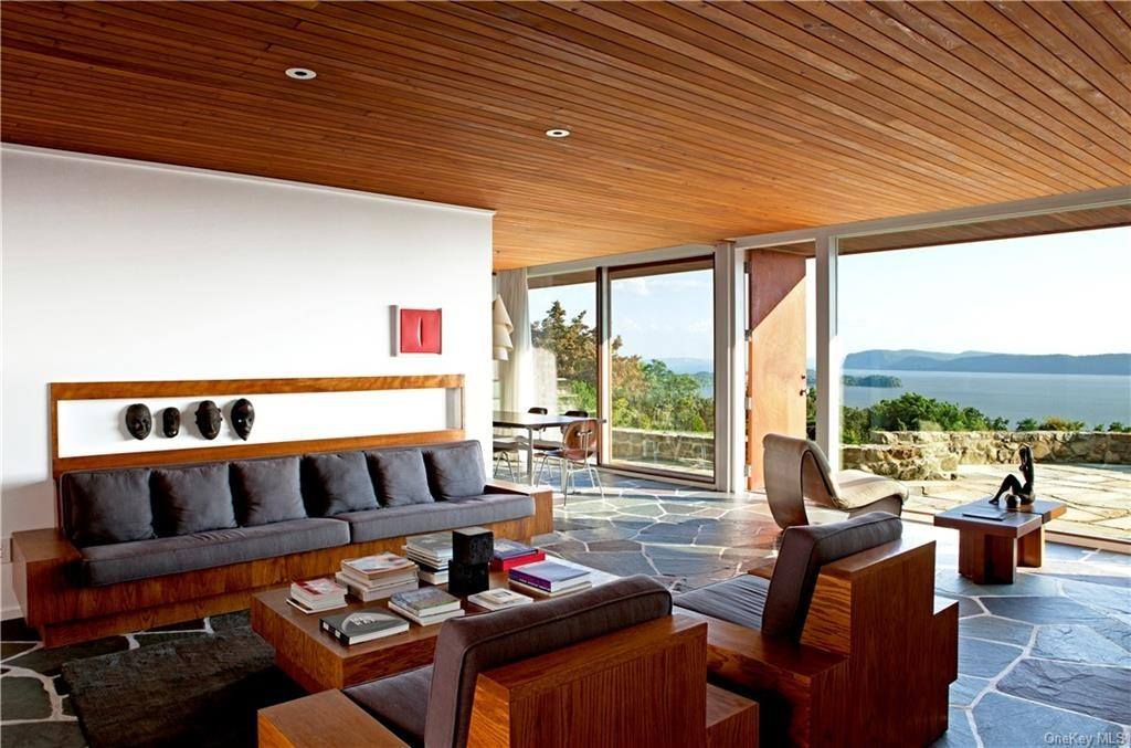 imagen 9 de Se vende una casa única: diseñada por Marcel Breuer y con vistas al río Hudson.