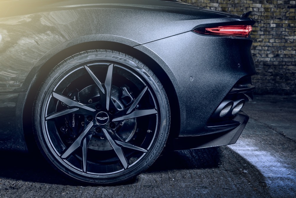 imagen 14 de 2 nuevos Aston Martin para Bond, James Bond.