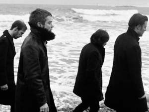 Mando Diao publican EP dedicado a sus fans y dan un concierto en streaming para ellos.