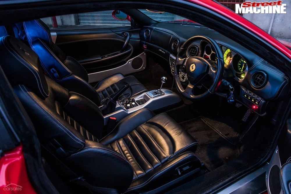 imagen 8 de Una limusina Ferrari ¿lujo u ostentación? Se vende por 243.000 euros.