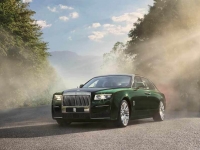 Rolls Royce Ghost Extended, porque los británicos siempre van más allá.