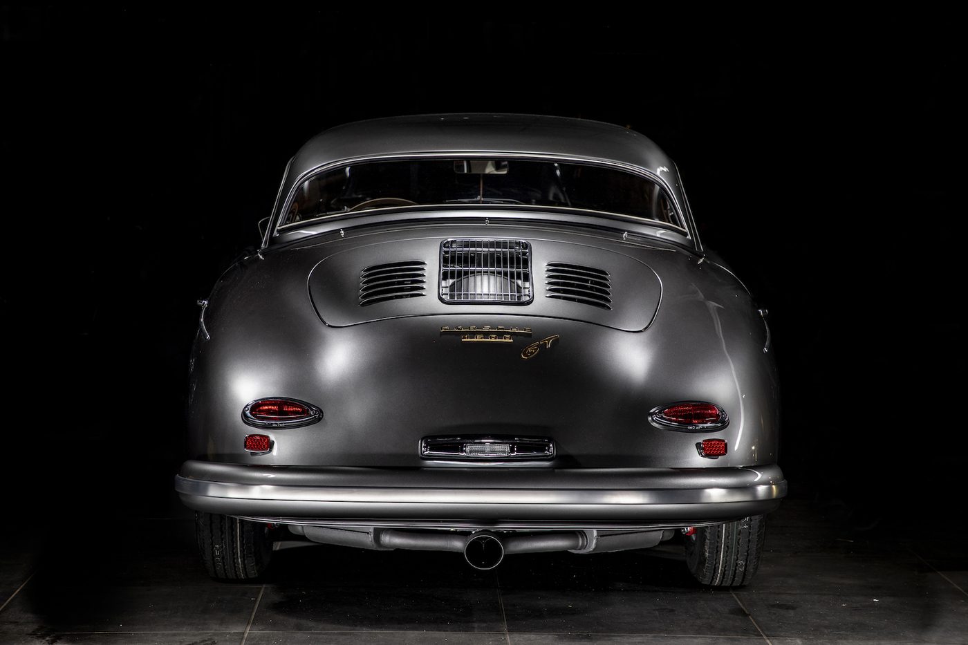 imagen 5 de Serge Heitz vende un espectacular Porsche 356 de 1958 totalmente rediseñado.