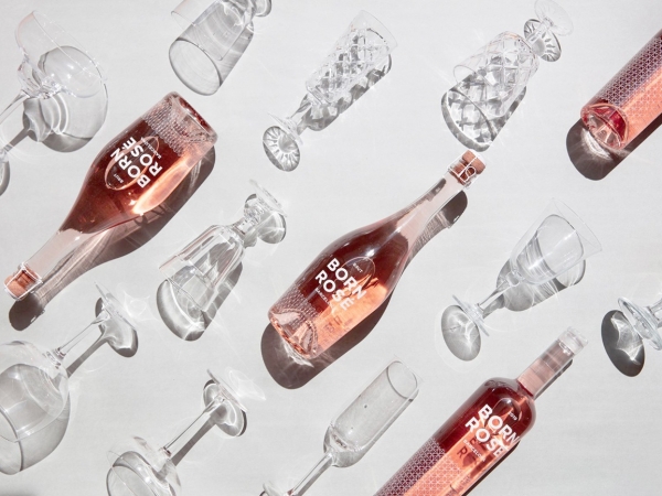 Enjoy la Vie en Rosé, el espumoso que esperabas.