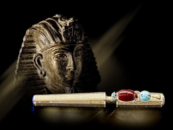 Montblanc trae Egipto a nuestro escritorio.