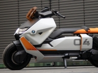 BMW Motorrad Definition CE 04, la scooter que esperabas.