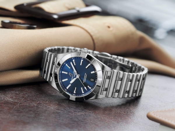 Chronomat 36 y 32: relojes versátiles para mujeres Breitling.