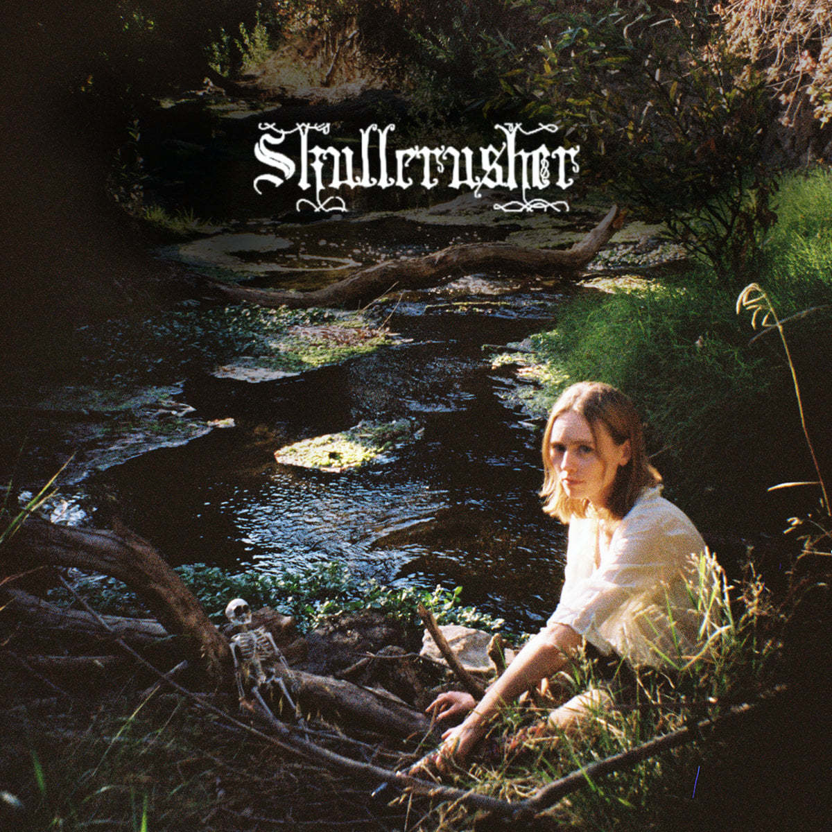 imagen 1 de Skullcrusher es el proyecto personal de la cantautora de Los Angeles Hellen Ballentine.