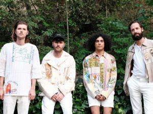 Miami Horror rinden tributo a sus paisanos The Church con una versión de uno de sus hits.