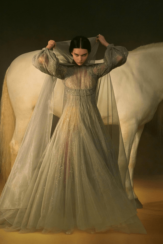 imagen 3 de Alta costura, primavera y Dior, una colección de fantasía aristocrática.