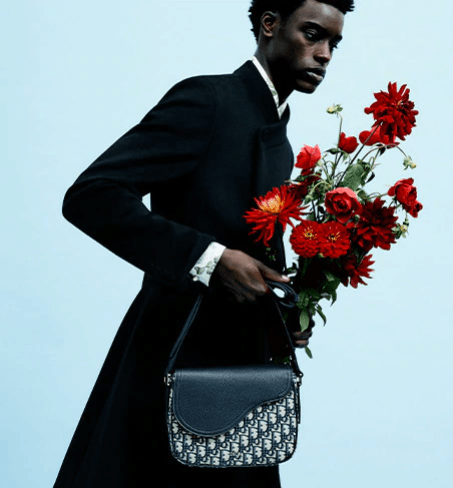 imagen 4 de La colección de Dior para hombres a los que les gustan las flores ya está en venta.