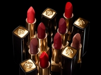 Rouge Allure Velvet, Le Lion de Chanel: una edición limitada del rojo de labios que buscas.