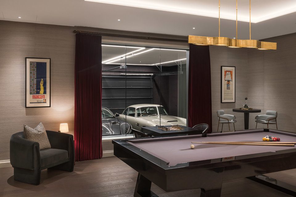 imagen 1 de Apartment 0.07: el tríplex de James Bond en Londres está en el edificio histórico  20 Grosvenor Square.