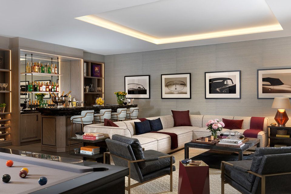imagen 2 de Apartment 0.07: el tríplex de James Bond en Londres está en el edificio histórico 20 Grosvenor Square.
