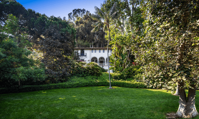 imagen 9 de El famoso periodista y ejecutivo canadiense Shane Smith vende su espectacular casa en Santa Mónica.