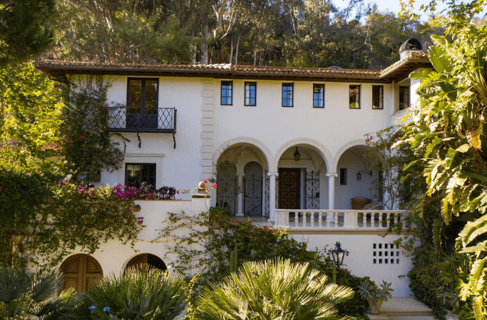 imagen 4 de El famoso periodista y ejecutivo canadiense Shane Smith vende su espectacular casa en Santa Mónica.