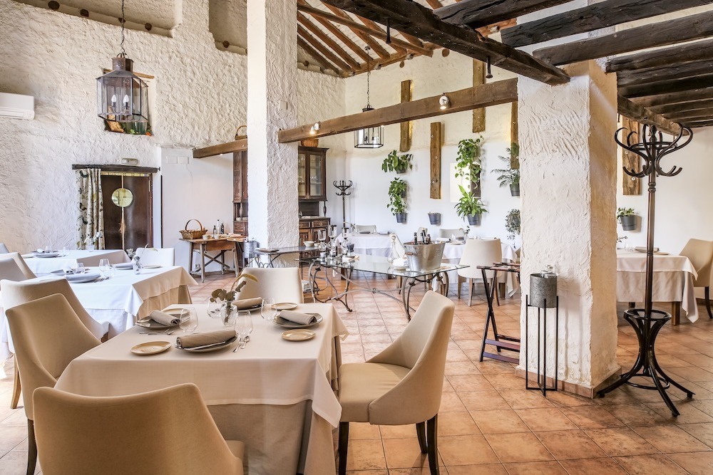 imagen 13 de Casa Elena, un restaurante de escándalo en Toledo.