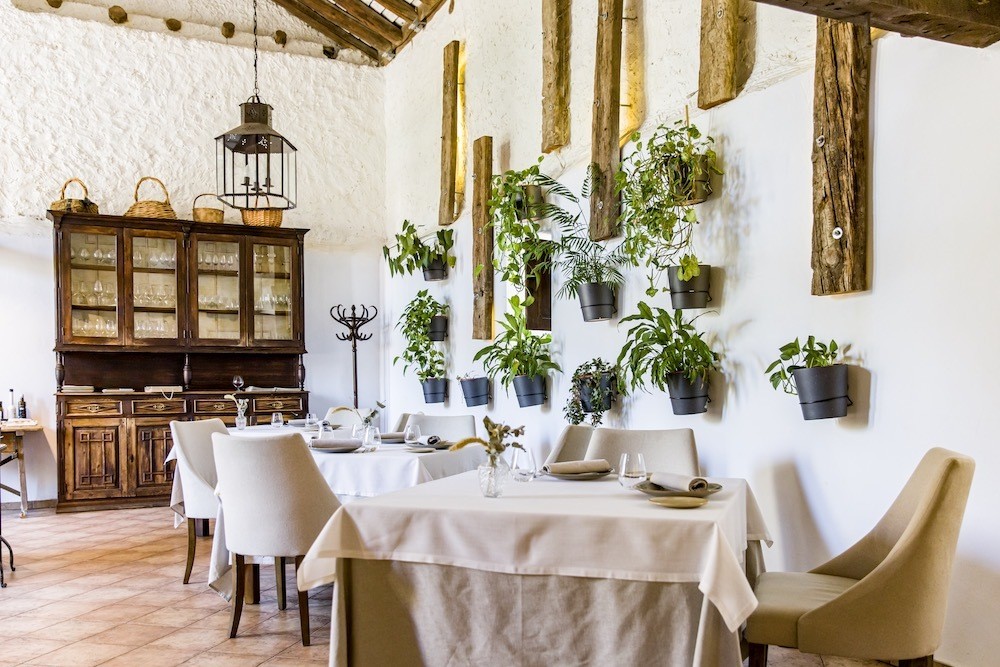 imagen 12 de Casa Elena, un restaurante de escándalo en Toledo.