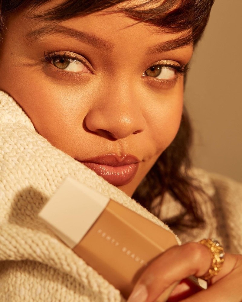imagen 4 de Eaze Drop Blurring Skin Tint: el secreto mejor guardado por la piel de Rihanna.