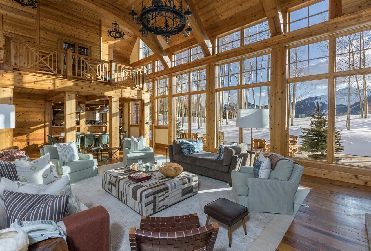 imagen 2 de El cómico Jerry Seinfeld vende su casa de esquí en Telluride.