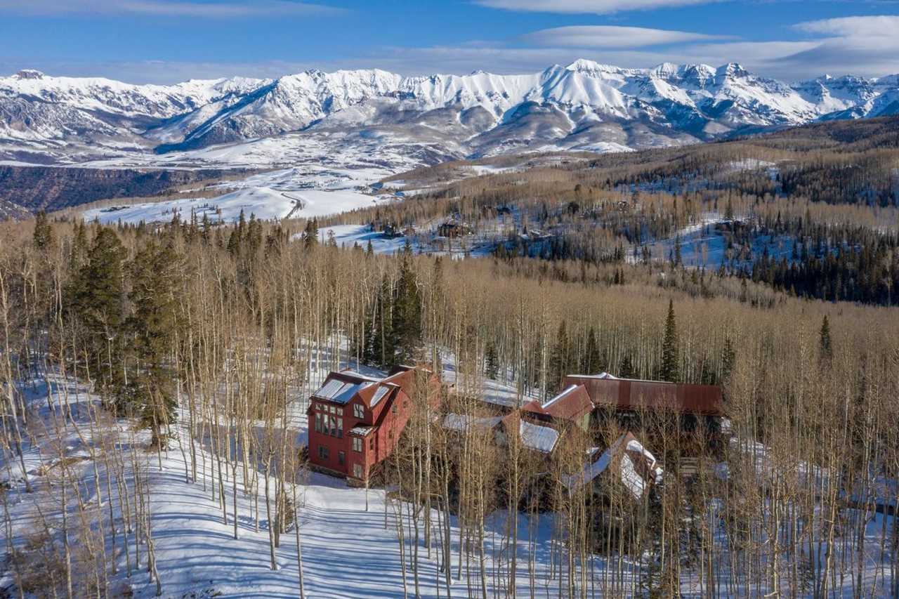 imagen 14 de El cómico Jerry Seinfeld vende su casa de esquí en Telluride.