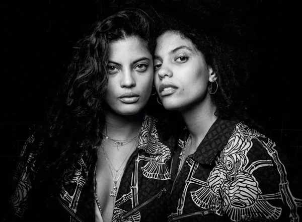 Ibeyi detiene el tiempo en un intenso nuevo tema escrito para una película.