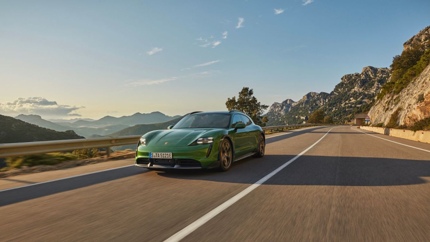 imagen 6 de Porsche Cross Turismo, el deportivo eléctrico más versátil.