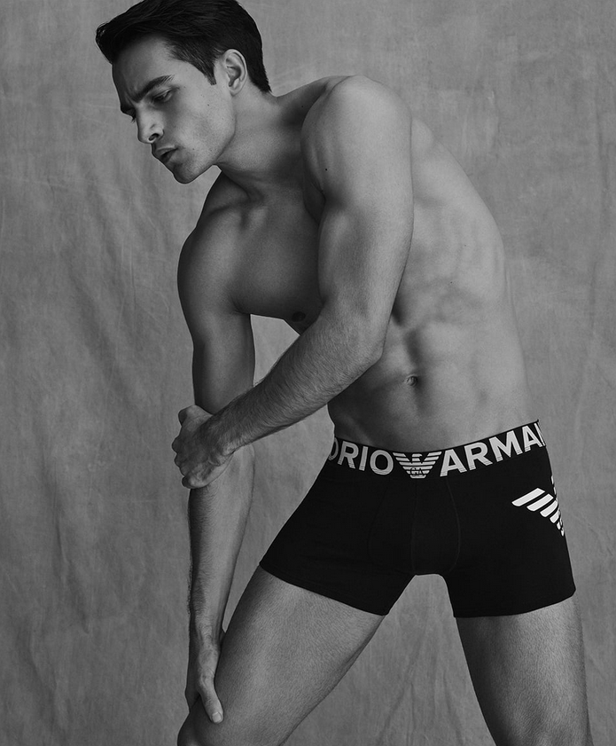 imagen 3 de Así es la colección underwear de Emporio Armani para ellas y para ellos.