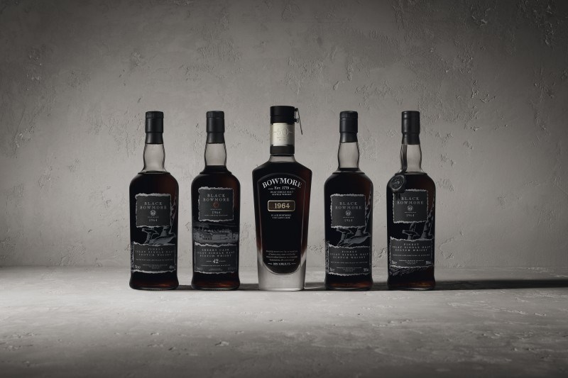 imagen 4 de Black Bowmore Archive Cabinet, el whisky del medio millón de euros.