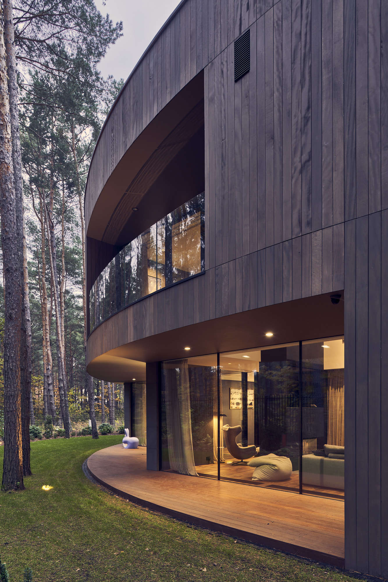 imagen 11 de Circle Wood: una gran casa redonda y natural.