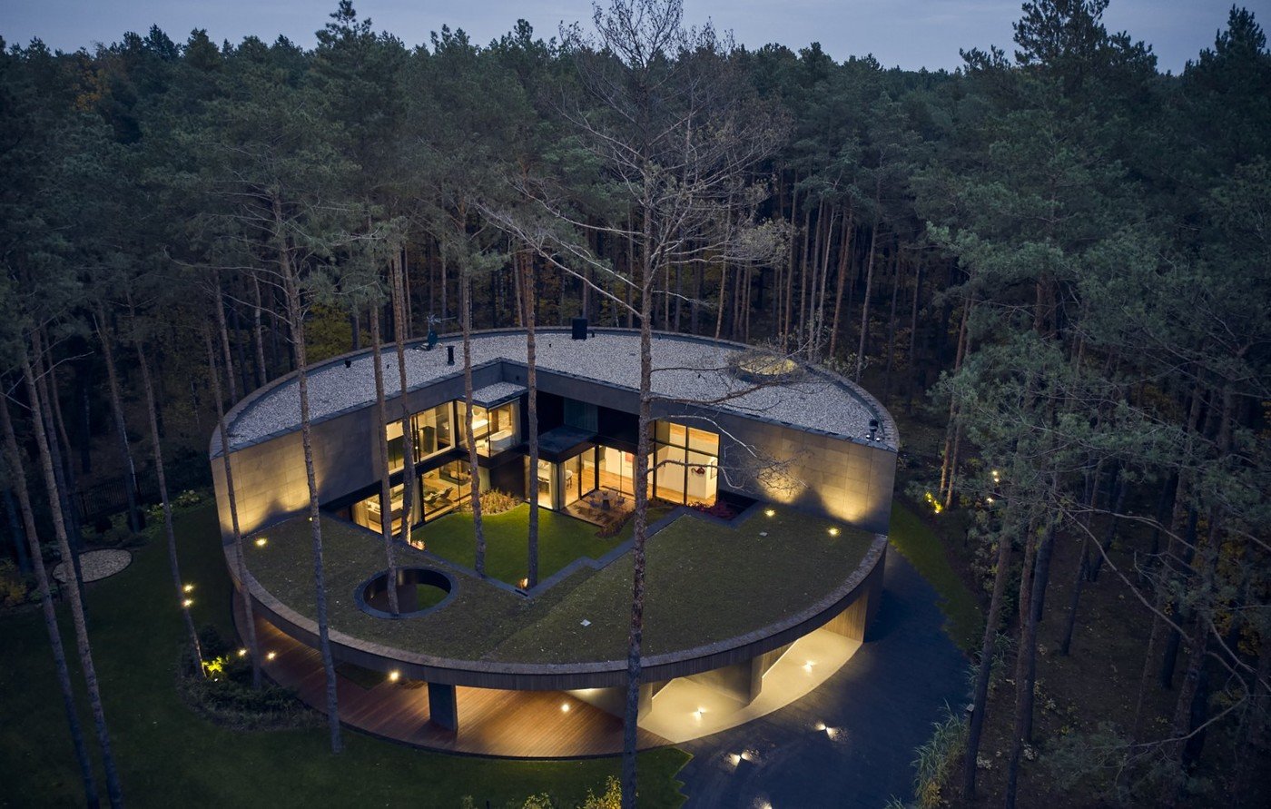 imagen 6 de Circle Wood: una gran casa redonda y natural.