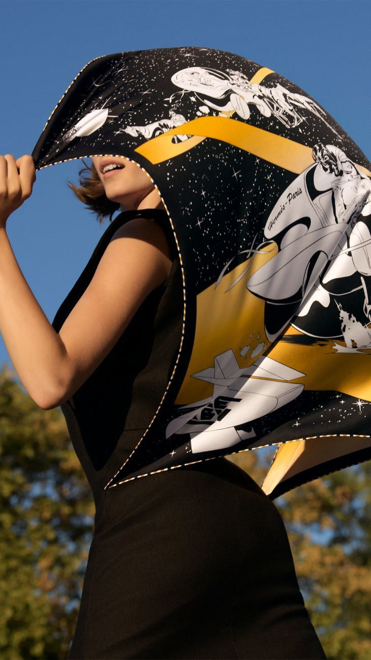 imagen 2 de Hermès y su mundo de pañuelos, seda y color.