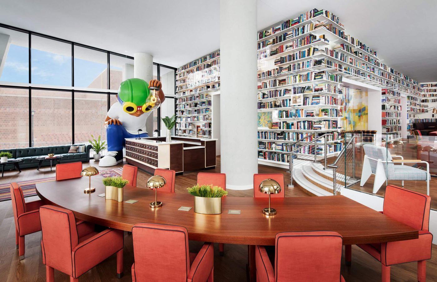 imagen 3 de La isla Roosevelt, entre Manhattan y Queens, estrena este verano un hotel con biblioteca propia.