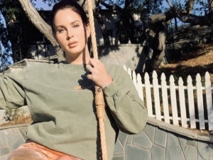 Lana Del Rey comparte el nuevo single de su próximo álbum que llega acompañado de un bonito vídeo.