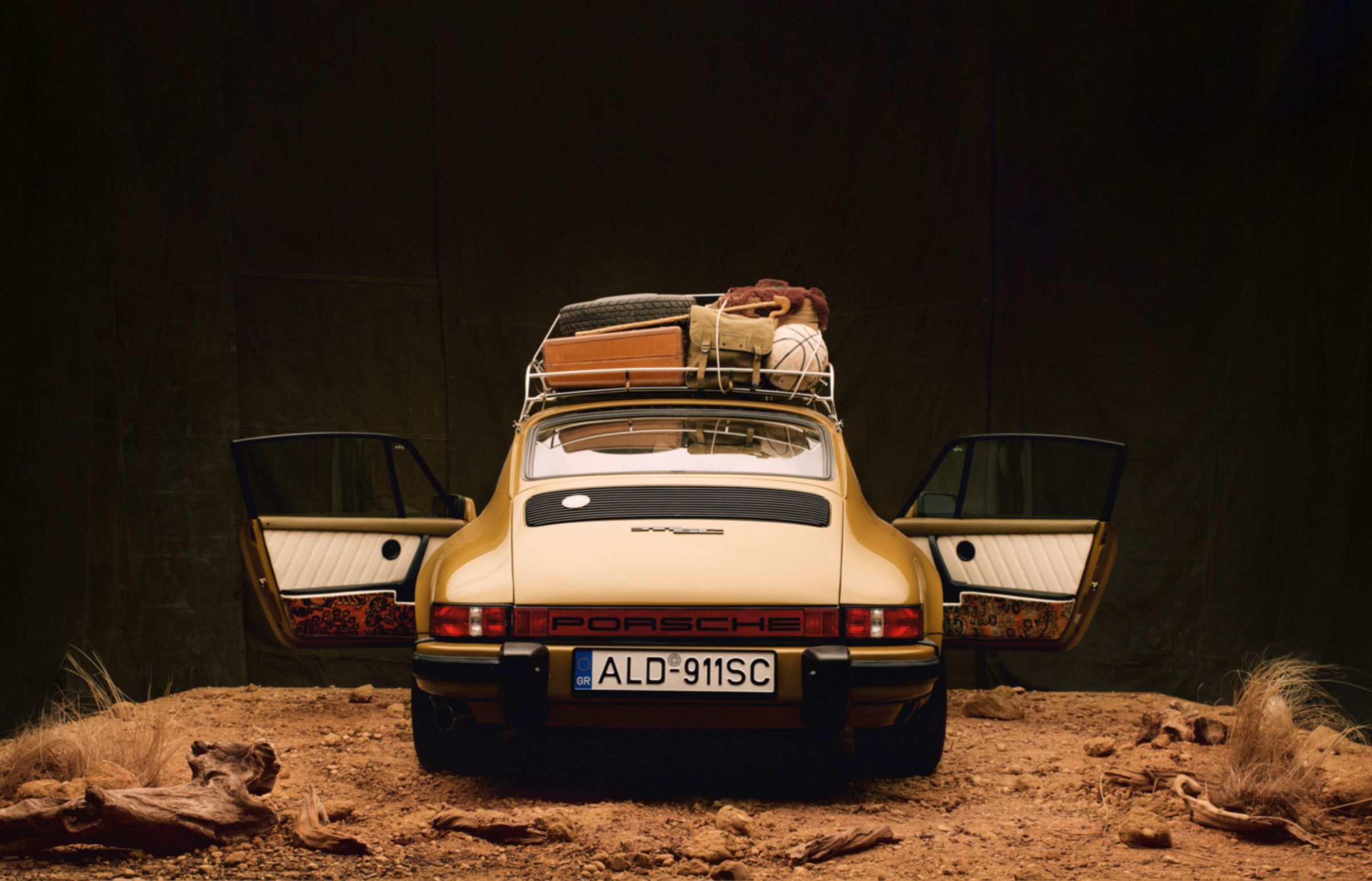 imagen 4 de Aimé Leon Dore 911SC, un clásico reinventado para los amantes de Porsche.